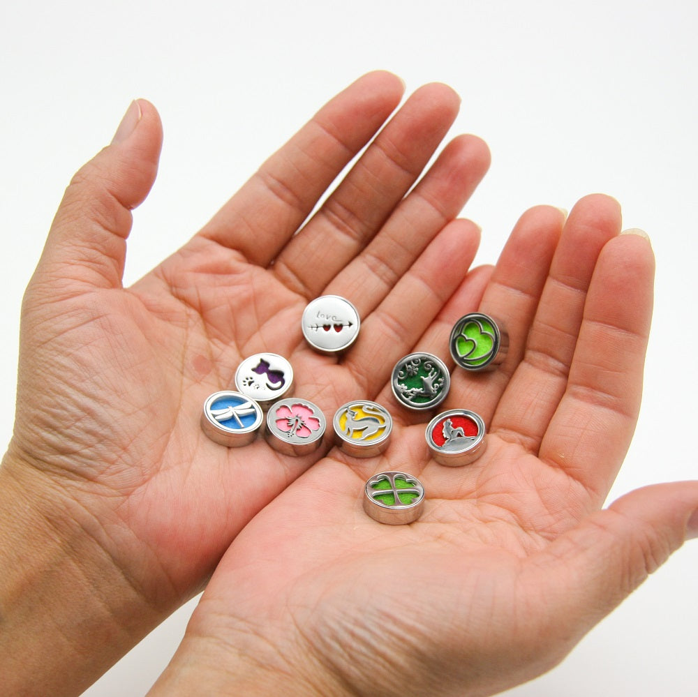 25% OFF | Family Guard Combo | 4 Improved Wearable Diffusers+Breathe Easy+Kid's Breathe | Must-have Family Protection